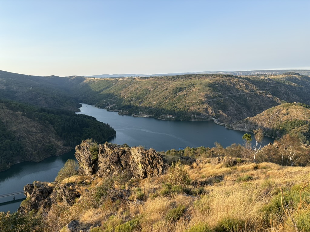 paysage grattassac vue lac